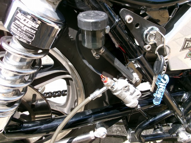 バイクブレーキスイッチ修理