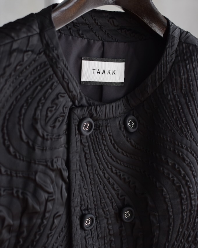 TAAKK 』SHRINK QUILTING COLLARLESS JACKET。 | IDIOME homme.