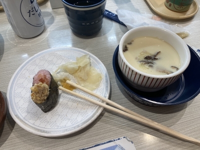 日本の回転寿司　茶碗蒸し