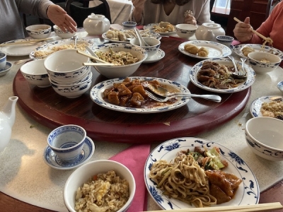 趣味の会の後に ホフブロイハウス近くの中華レストランへ。
